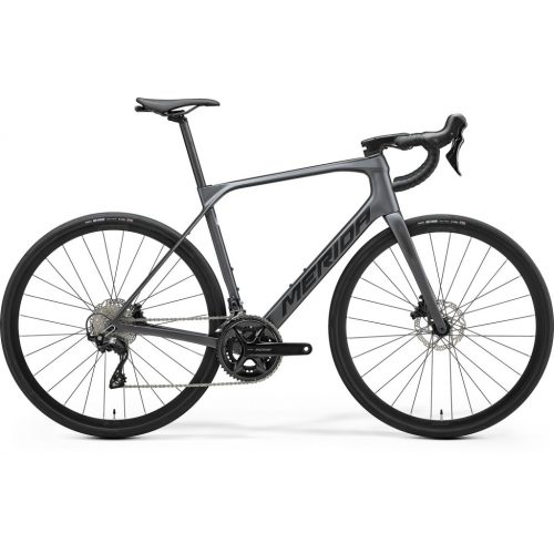 MERIDA SCULTURA ENDURANCE 4000 II3 XL SELYEM SÖTÉTEZÜST (FEKETE)